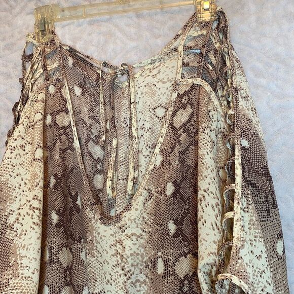 Ark & Co Snakeskin Romper - Picture 7 of 8